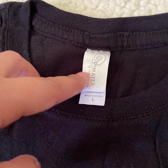 Black tee - Picture 2 of 2